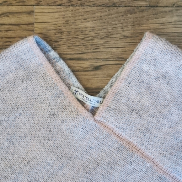 Fratelli Talli Heathered Knit Poncho Made In Italy - Picture 2 of 4